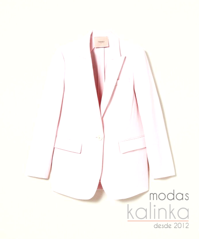Blazer modelo Twinset nacional blanco rosa